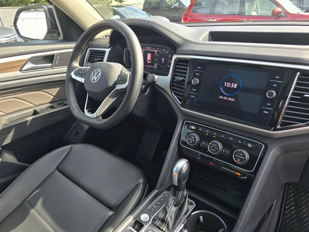 Used 2023 Volkswagen Atlas SEL AWD/4WD image 12