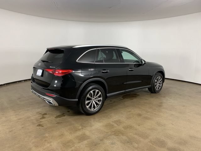 Used 2025 Mercedes-Benz GLC 300 4MATIC image 8