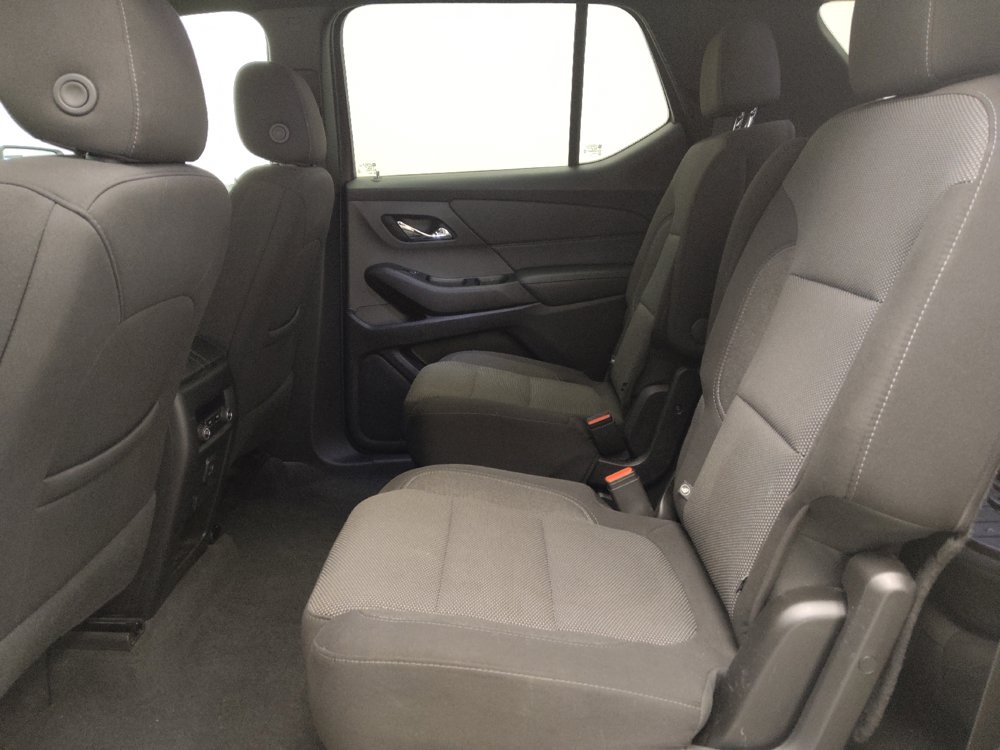 Used 2023 Chevrolet Traverse LT w/ LPO, Floor Liner Package AWD/4WD image 18