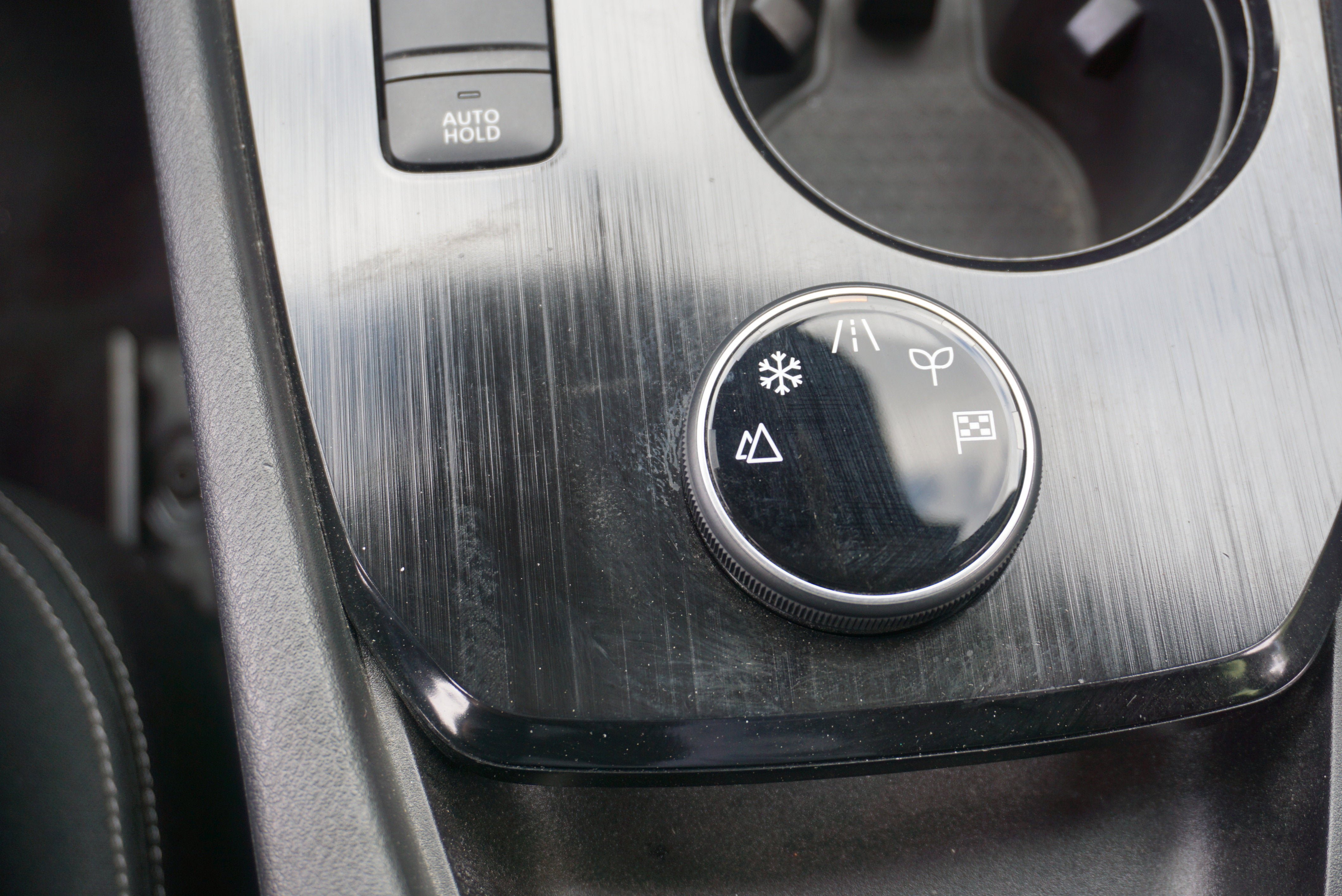 Used 2023 Nissan Rogue SV AWD/4WD image 11