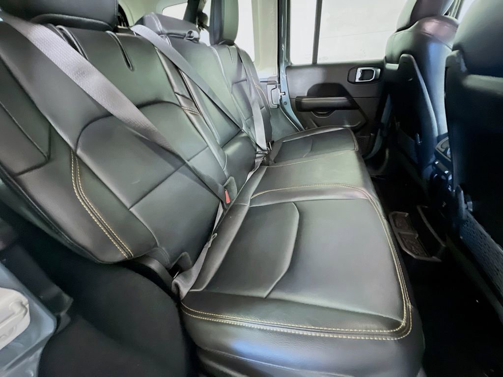 Used 2024 Jeep Wrangler Unlimited Sahara w/ Technology Group image 24