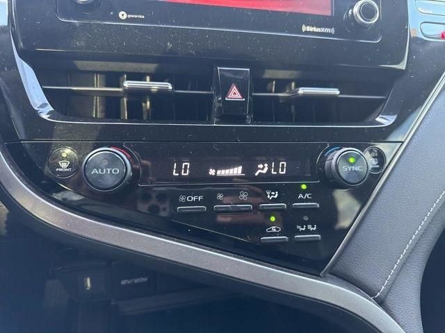 Used 2021 Toyota Camry SE image 29