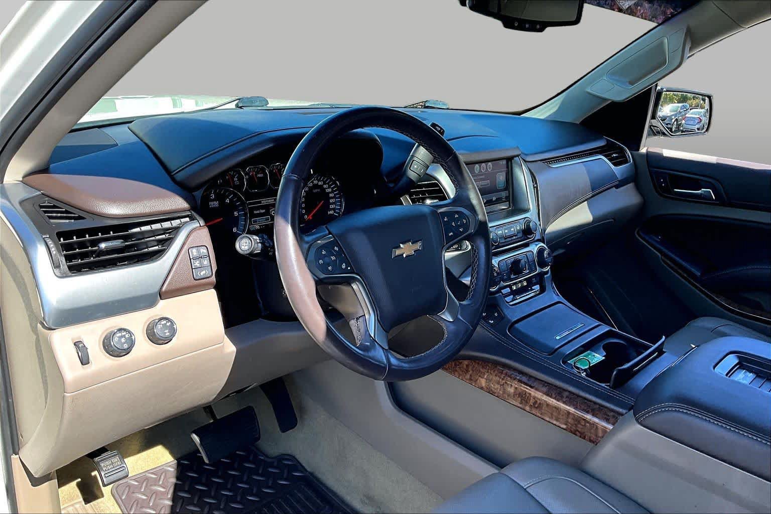 Used 2015 Chevrolet Tahoe LTZ AWD/4WD image 17