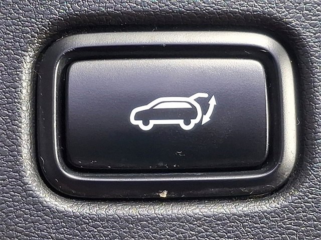 Used 2022 Hyundai Tucson Limited w/ Winter Package image 29