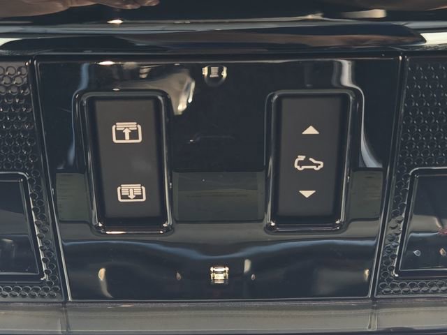 Used 2024 Land Rover Range Rover Sport Dynamic SE image 25