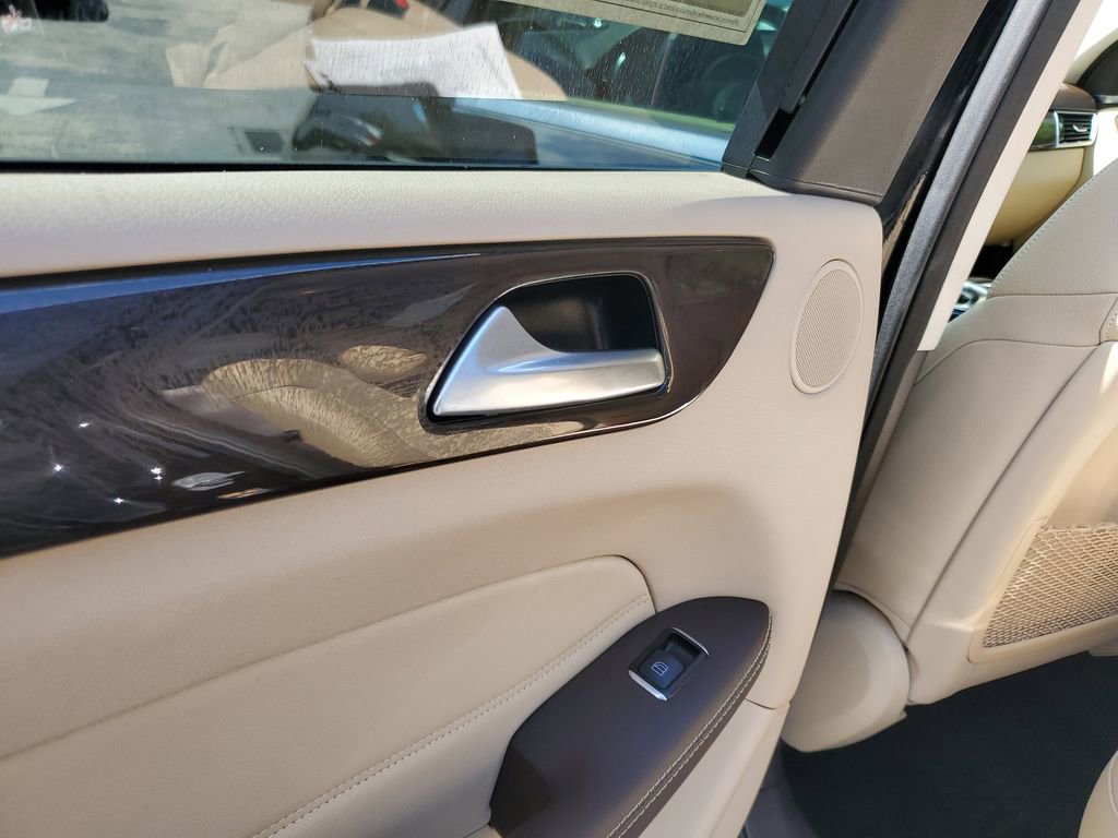 Used 2017 Mercedes-Benz GLE 350 w/ Premium 2 Package image 12