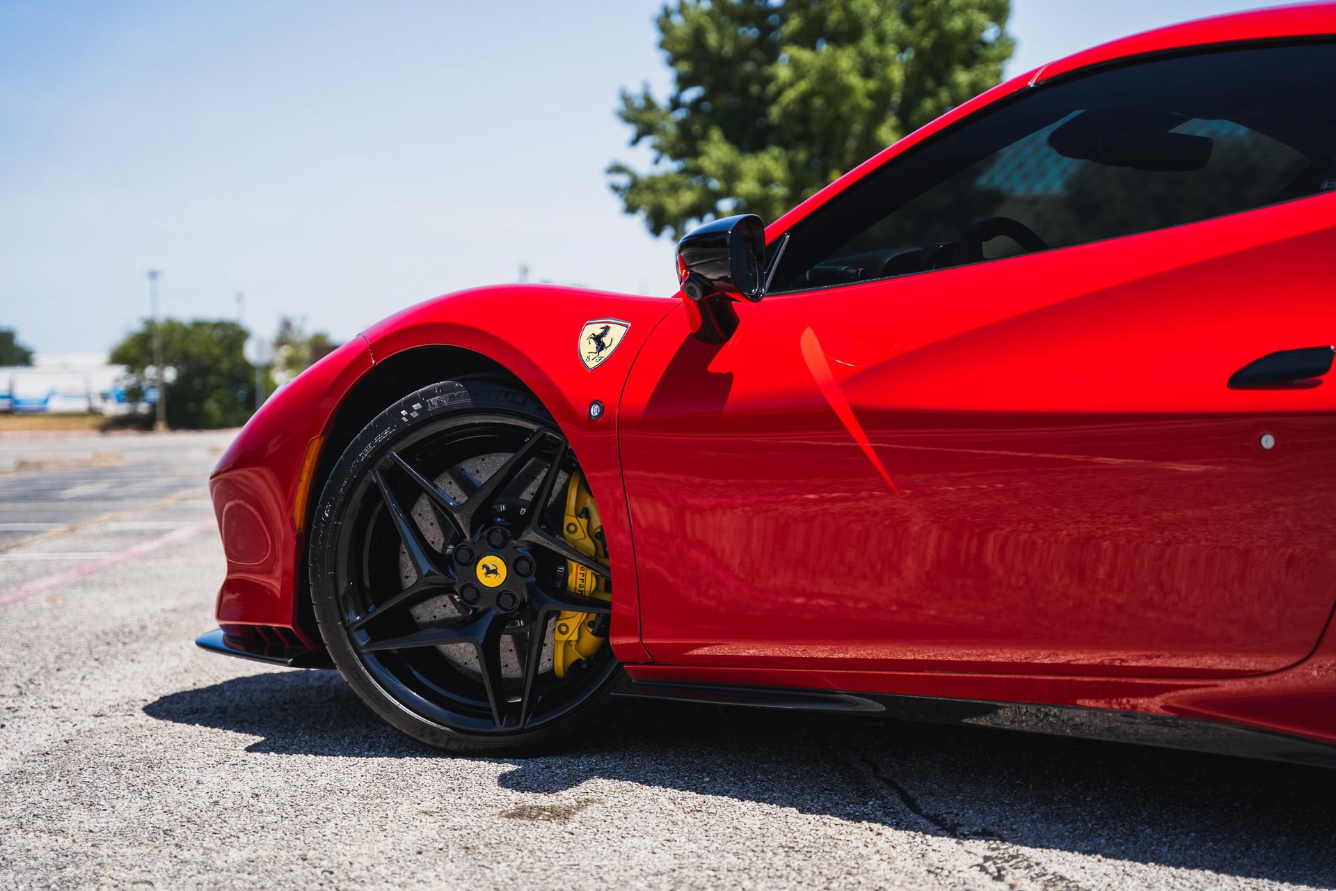 Used 2021 Ferrari F8 Tributo RWD image 18
