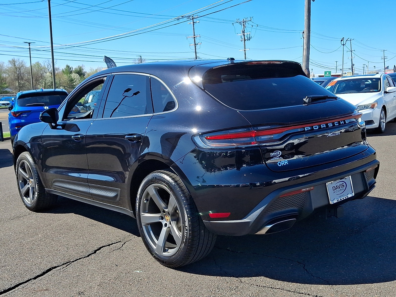 Used 2025 Porsche Macan image 6