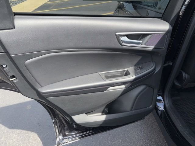 Used 2023 Ford Edge SE w/ Black Appearance Package AWD/4WD image 20