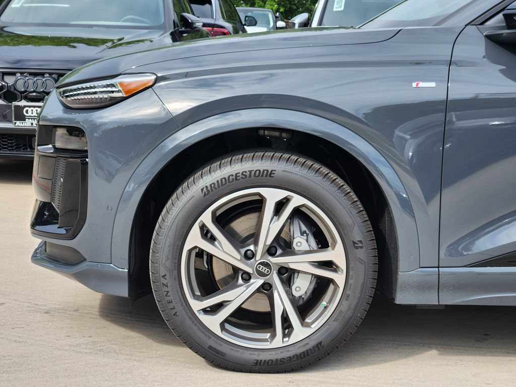 New 2027 Audi Q6 e-tron Premium Plus AWD/4WD image 13