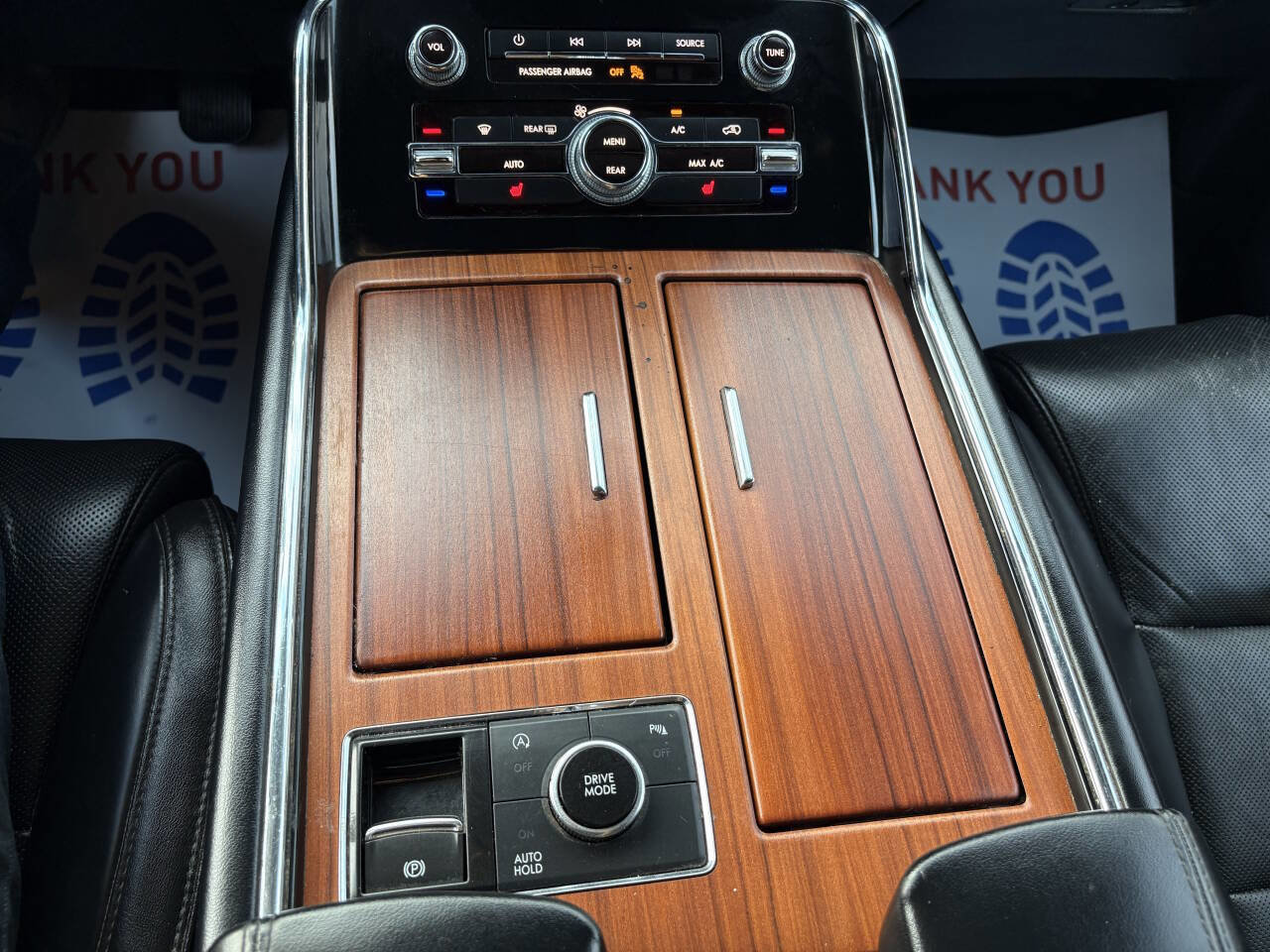 Used 2018 Lincoln Navigator Premiere image 38