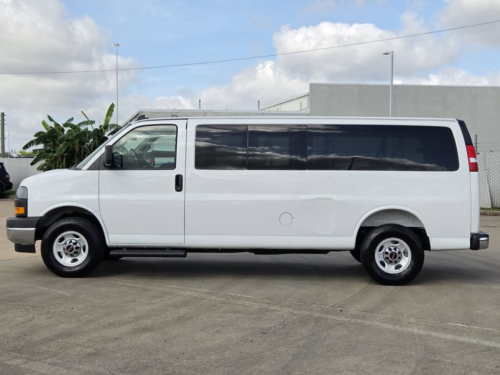 Used 2025 GMC Savana 3500 LT w/ LT Preferred Equipment Group RWD image 6