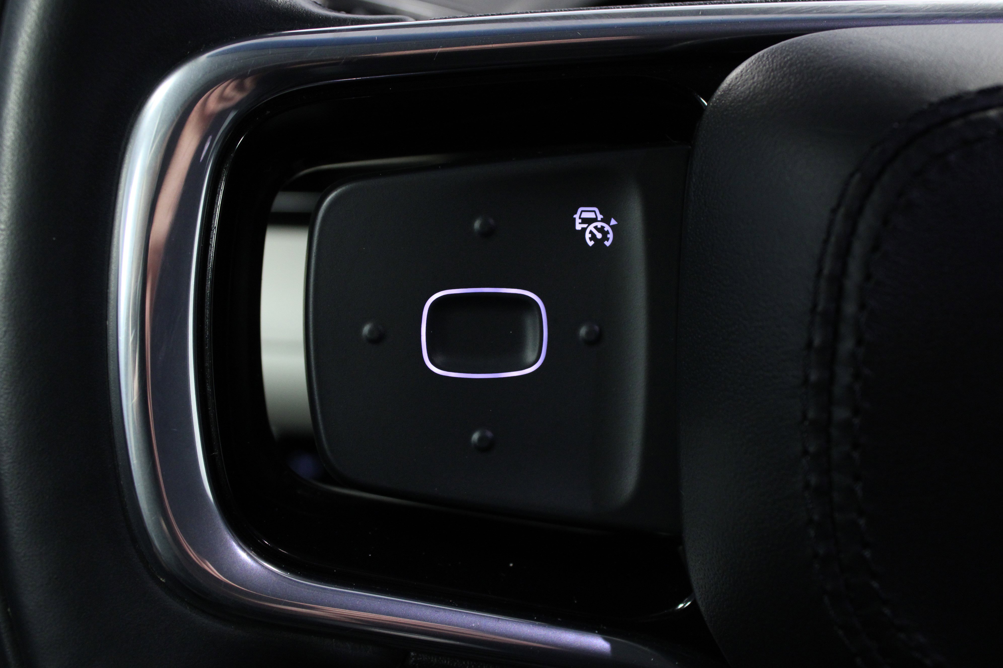 Used 2024 Lincoln Nautilus Reserve AWD/4WD image 20