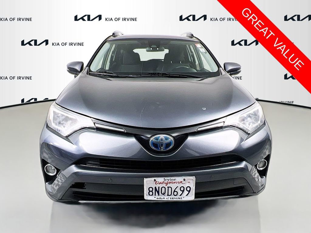 Used 2017 Toyota RAV4 XLE w/ Convenience Package image 2