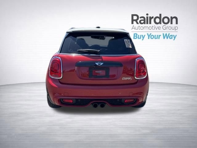 Used 2017 MINI Cooper S FWD image 6