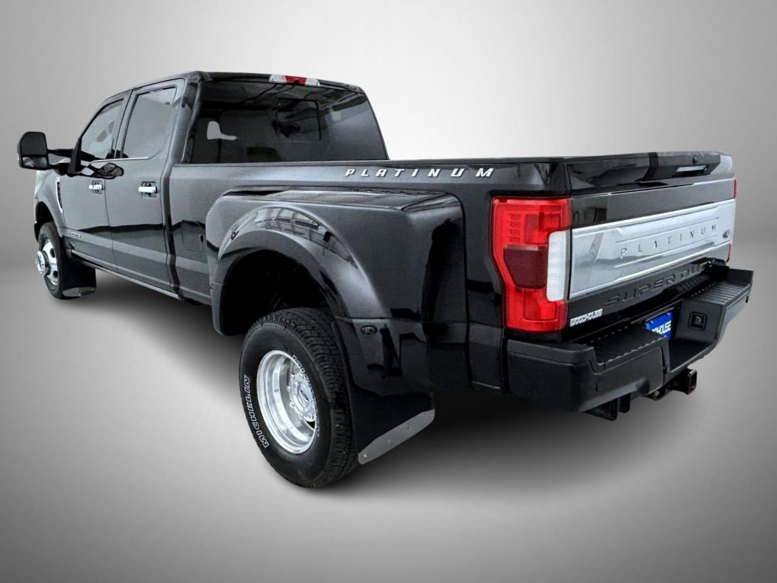 Used 2019 Ford F350 Platinum w/ Platinum Ultimate Package image 7