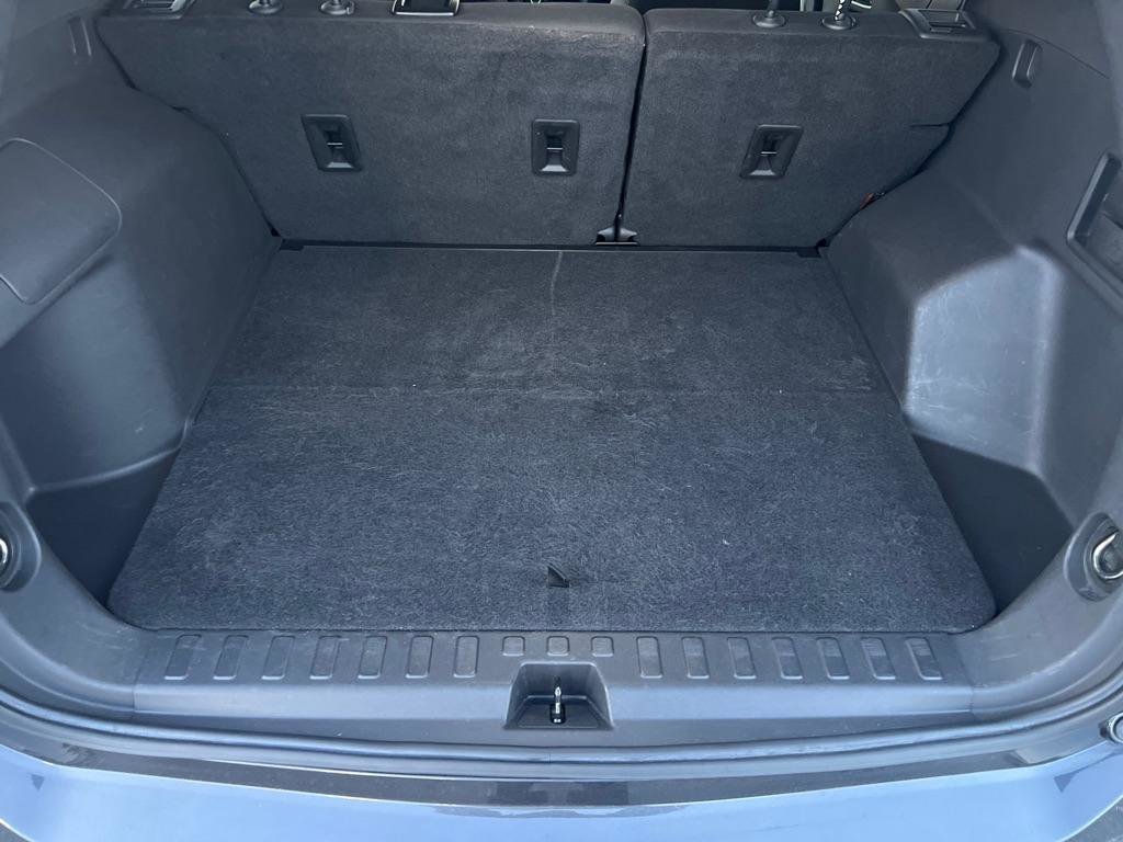 Used 2022 Chevrolet Equinox LT w/ Driver Convenience Package FWD image 6