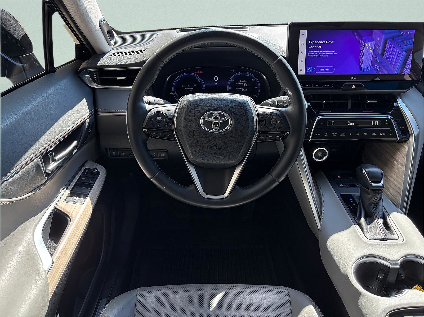 Used 2024 Toyota Venza Limited AWD/4WD image 33