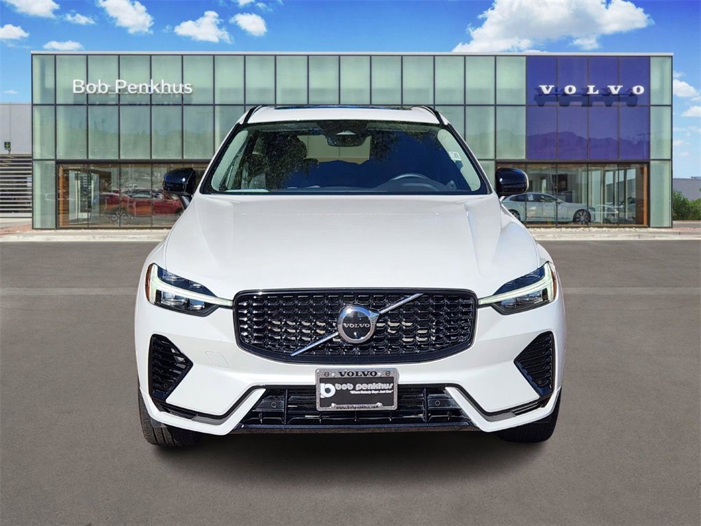 Used 2023 Volvo XC60 T8 Plus image 26