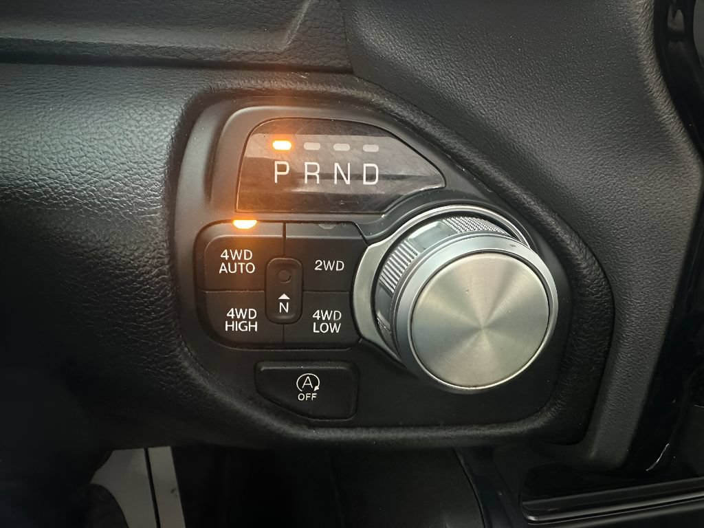Used 2024 RAM 1500 Laramie AWD/4WD image 22