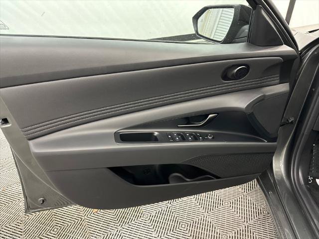 New 2026 Hyundai Elantra SEL Sport FWD image 10