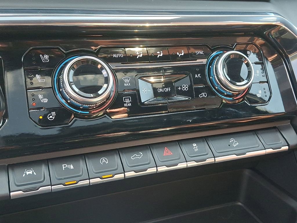 Used 2025 GMC Sierra 1500 Denali Ultimate image 16