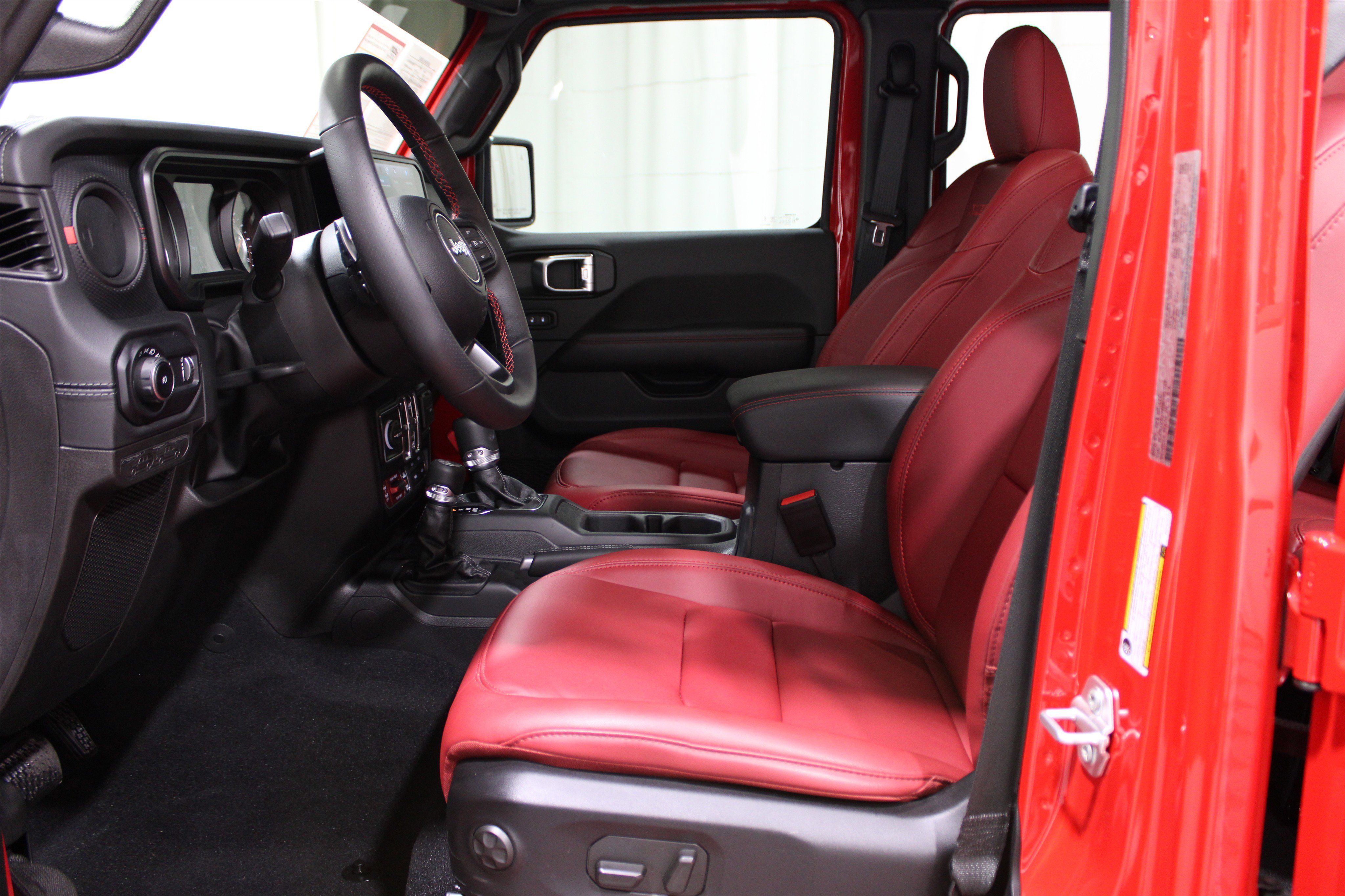 Used 2024 Jeep Wrangler Unlimited Rubicon 392 image 3