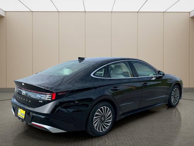 New 2025 Hyundai Sonata SEL FWD image 3