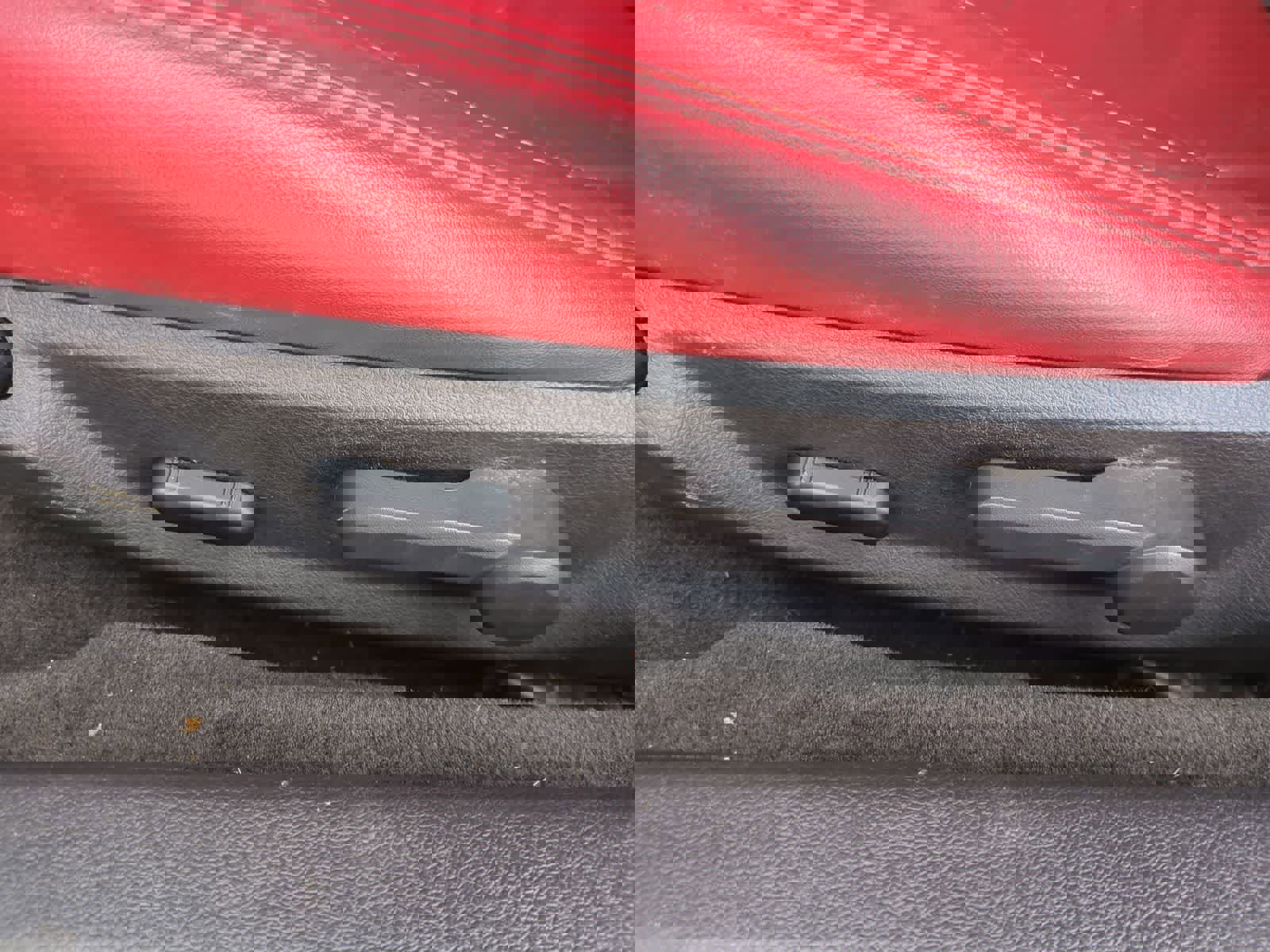 Used 2013 Ford Mustang GT Premium w/ Comfort Pkg image 17