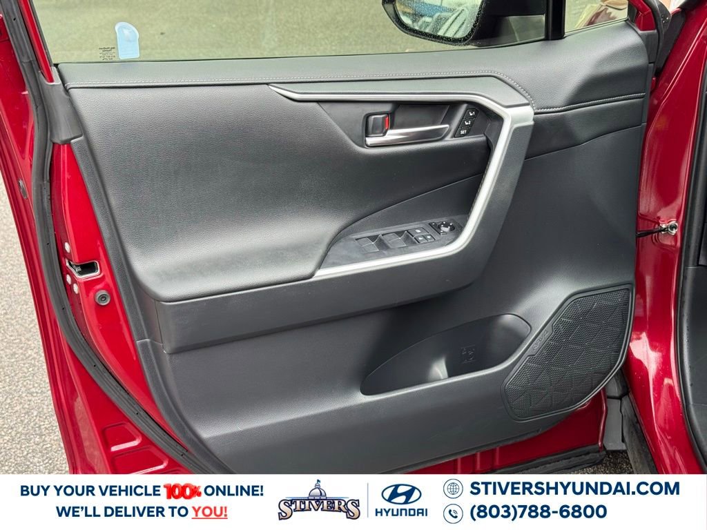 Used 2019 Toyota RAV4 Limited image 31