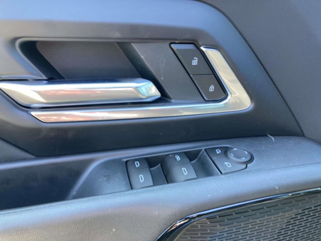 New 2026 Chevrolet Silverado EV LT AWD/4WD image 15