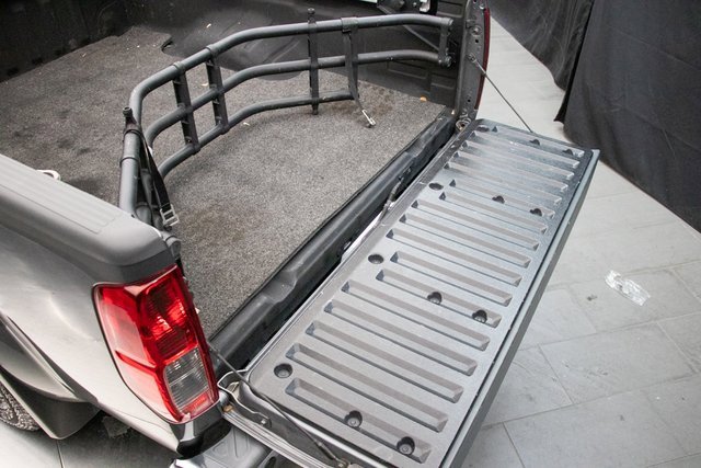 Used 2020 Nissan Frontier SV image 15