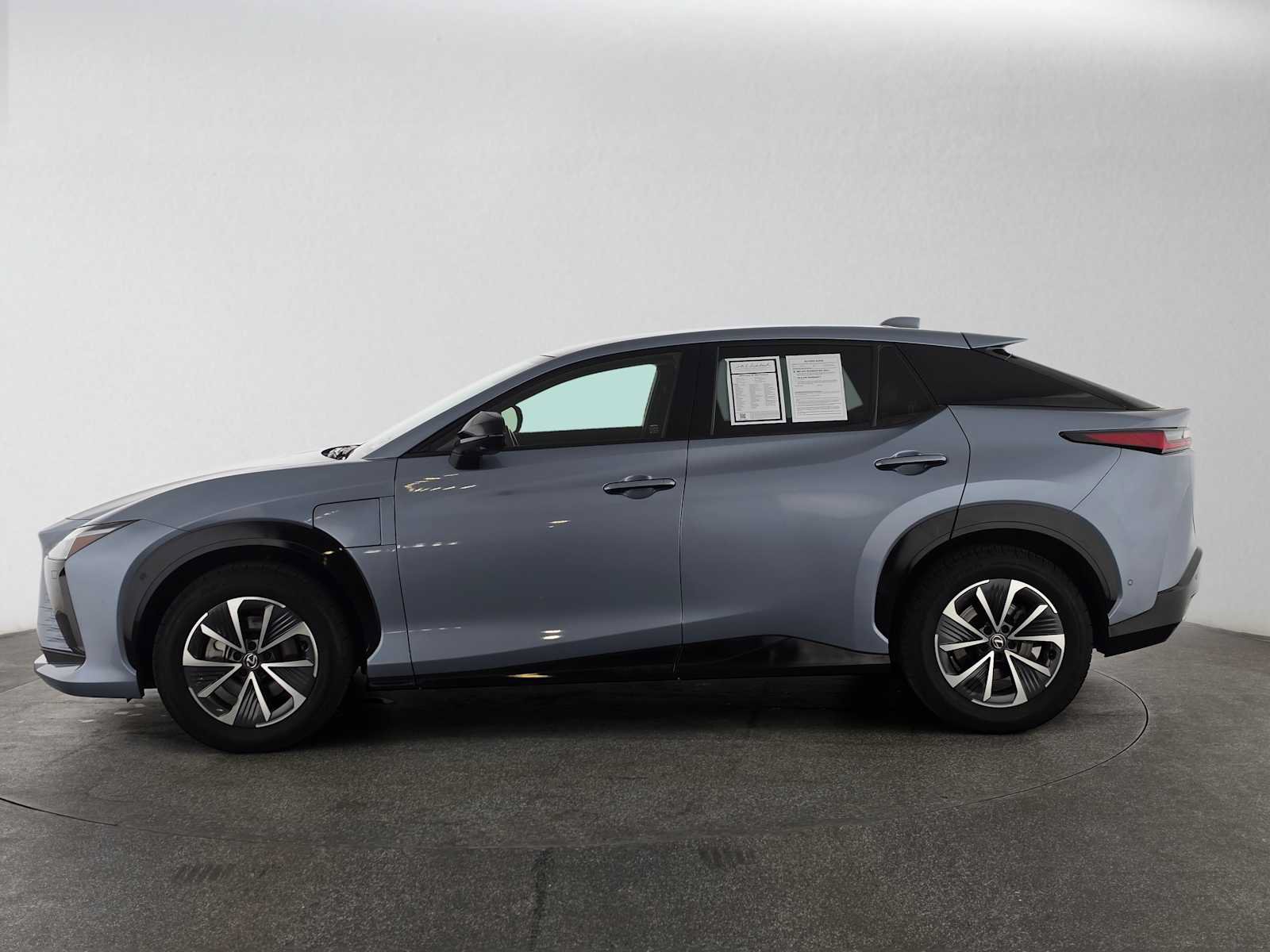 Certified 2023 Lexus RZ 450e Premium w/ Technology Package AWD/4WD image 6