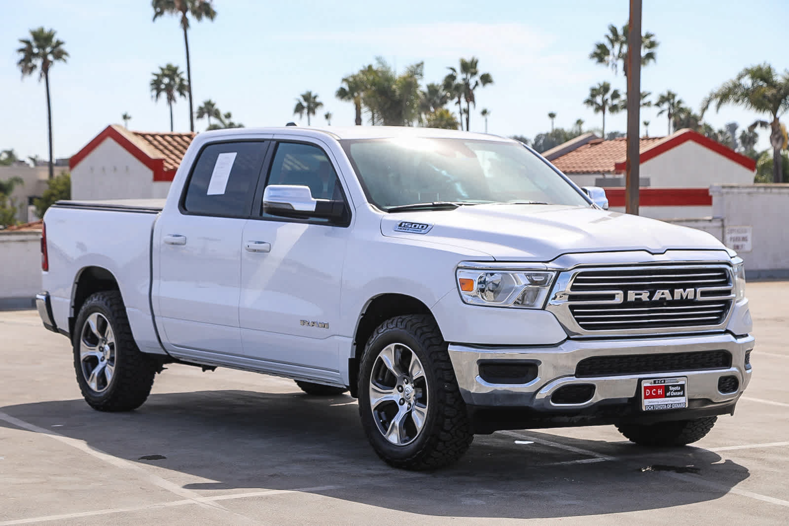 Used 2023 RAM 1500 Laramie AWD/4WD image 4