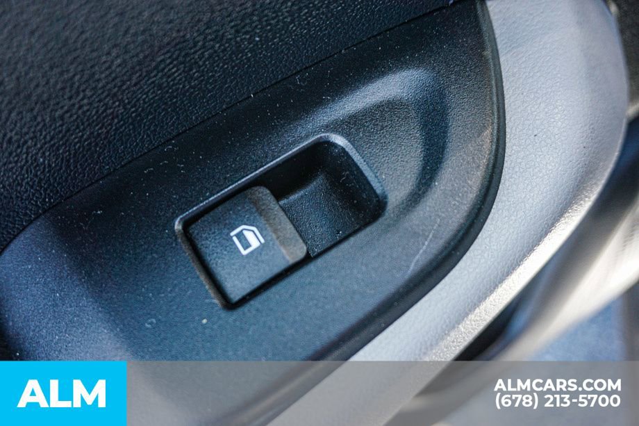 Used 2025 Hyundai Venue SEL image 50