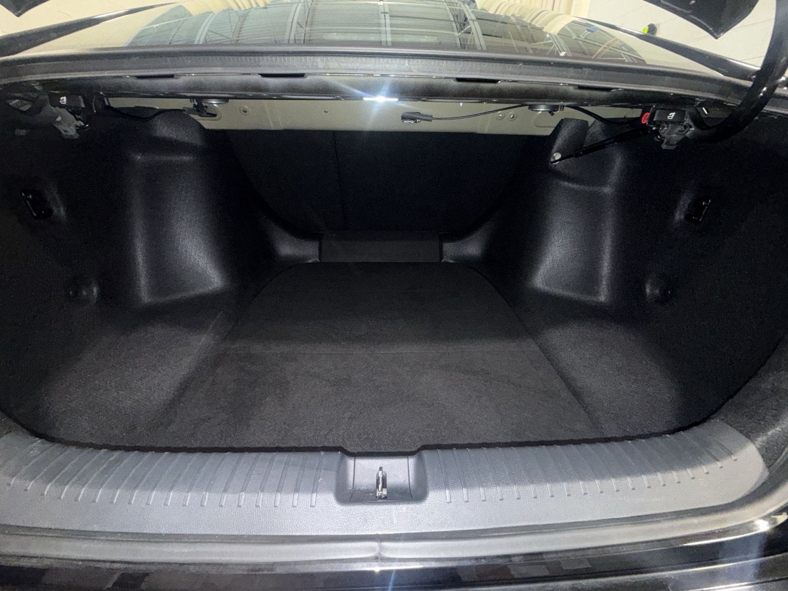Used 2024 Honda Accord EX image 25