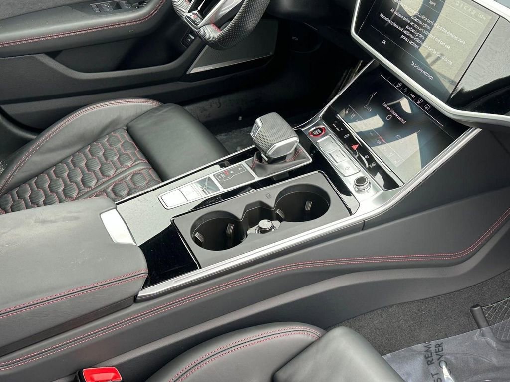 Used 2025 Audi RS 6 performance image 18