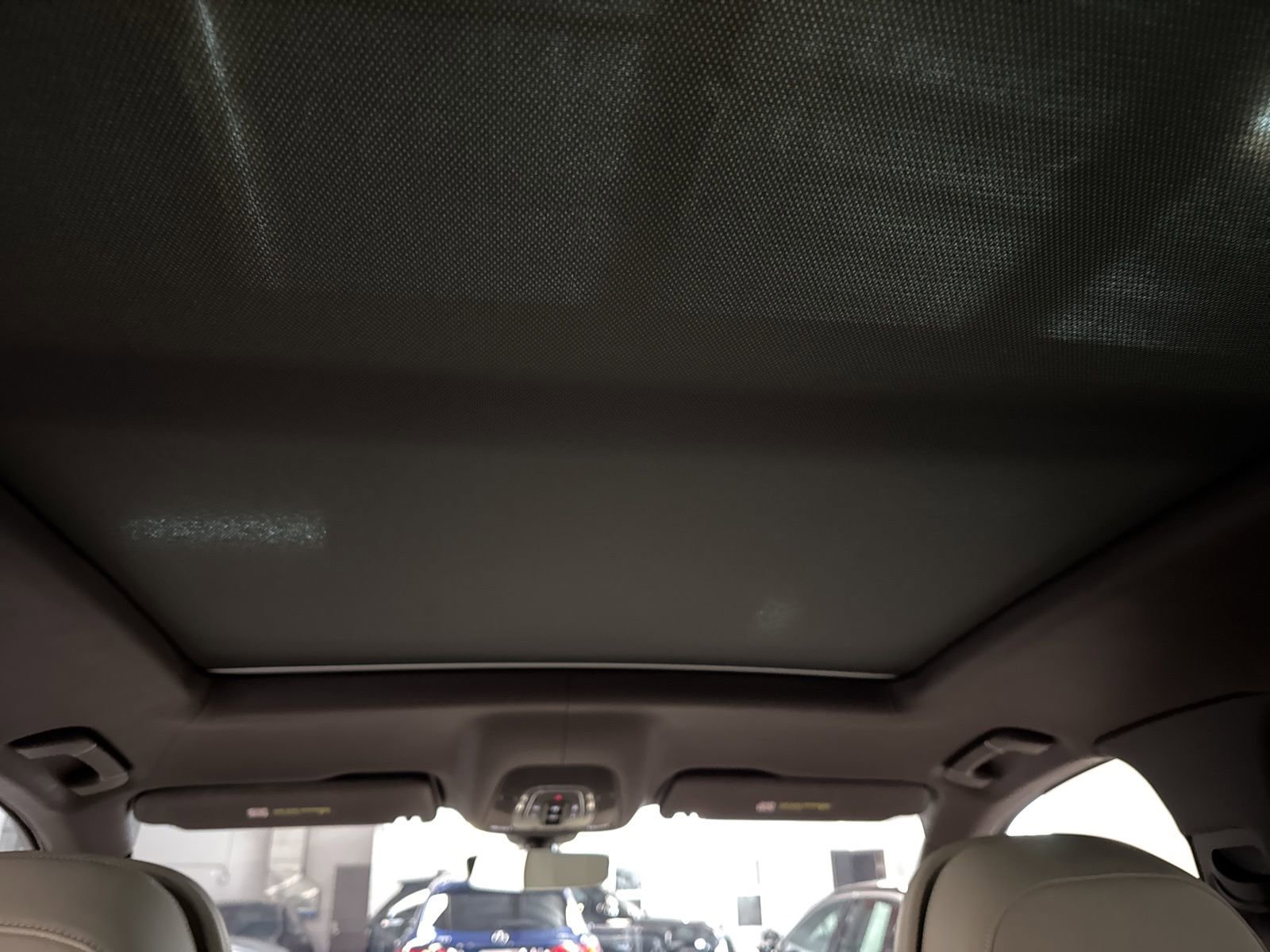 Used 2023 Bentley Bentayga Extended Wheelbase image 25