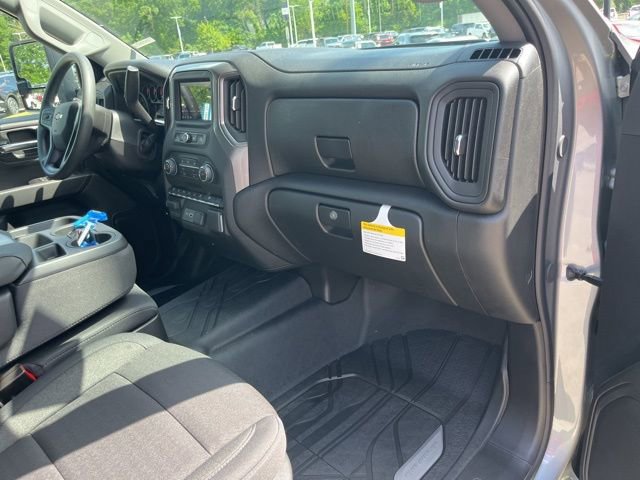 New 2026 Chevrolet Silverado 2500 Custom w/ Custom Value Package AWD/4WD image 32