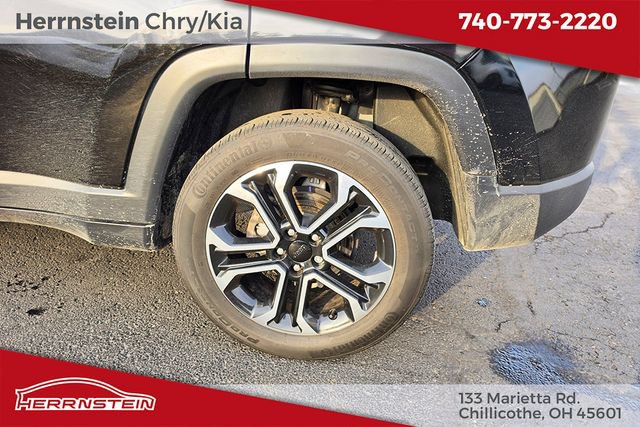 Used 2023 Jeep Compass Limited w/ Sun and Sound Group AWD/4WD image 24