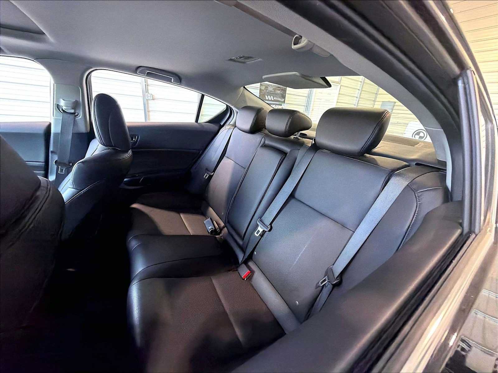 Used 2017 Acura ILX FWD image 27