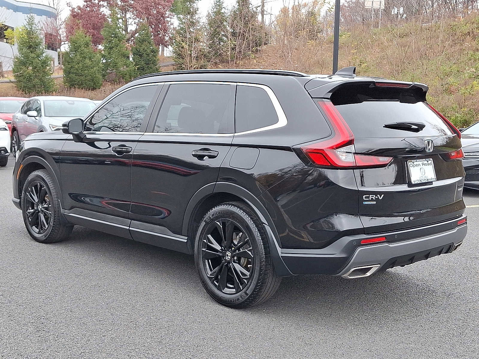 Used 2024 Honda CR-V Sport Touring image 4