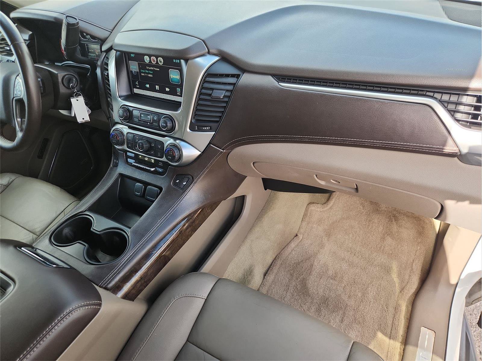 Used 2015 Chevrolet Suburban LT RWD image 27
