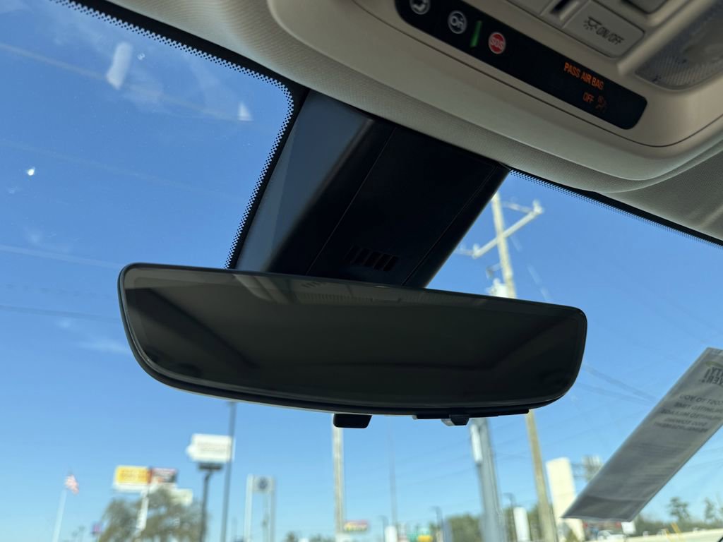 Used 2024 Cadillac XT6 Premium Luxury w/ Technology Package image 22