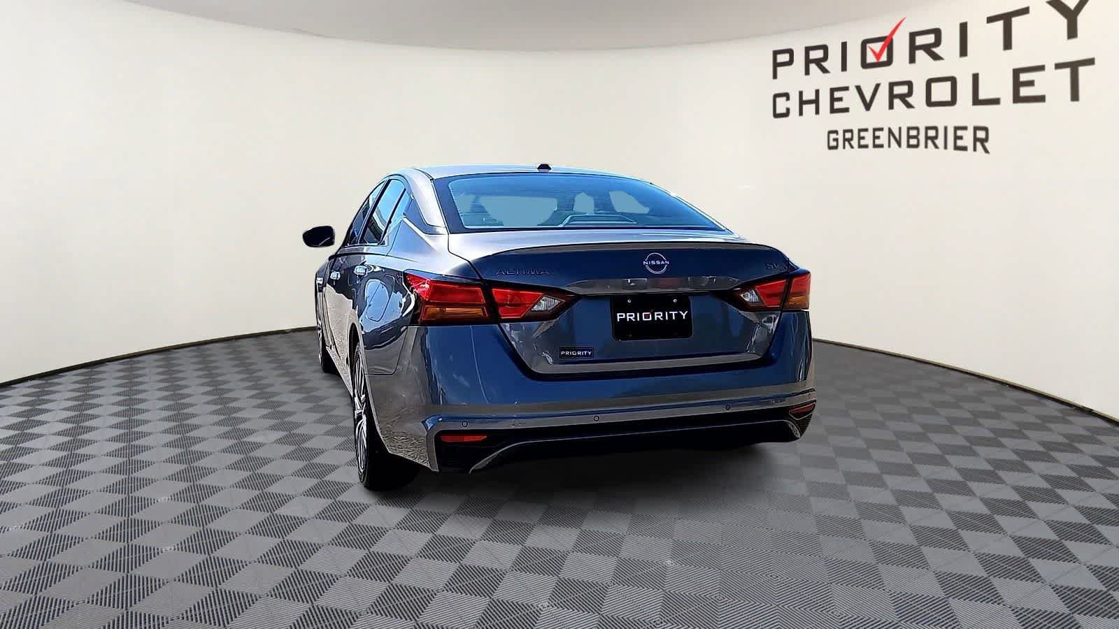 Used 2024 Nissan Altima 2.5 SV FWD image 7