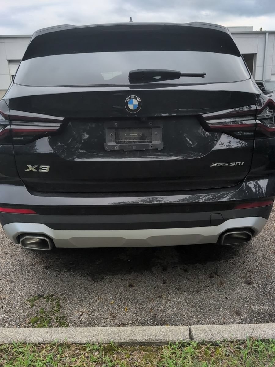 Used 2023 BMW X3 xDrive30i w/ Convenience Package w/ZPA AWD/4WD image 3