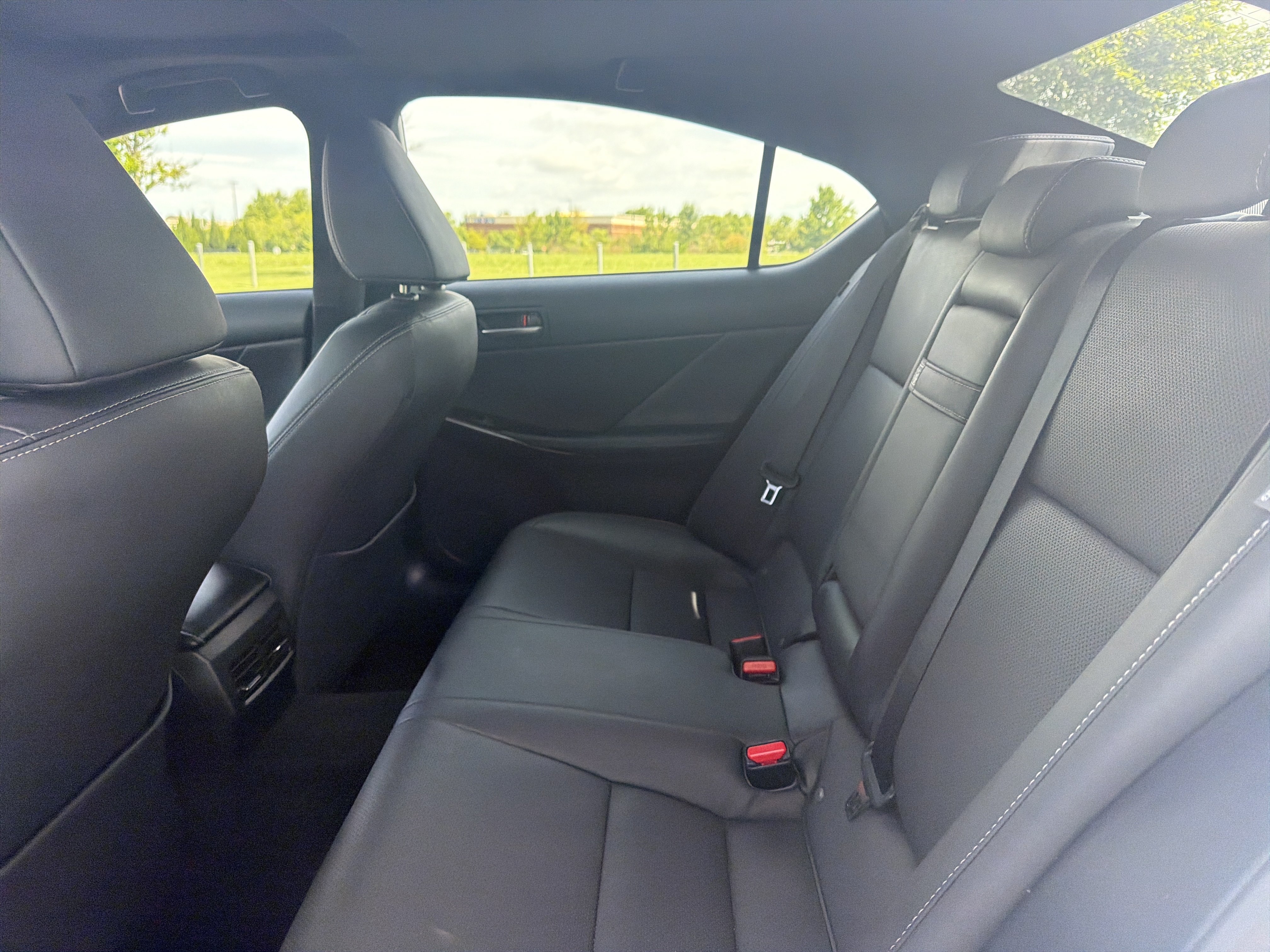 Used 2024 Lexus IS 300 w/ Premium Package RWD image 31