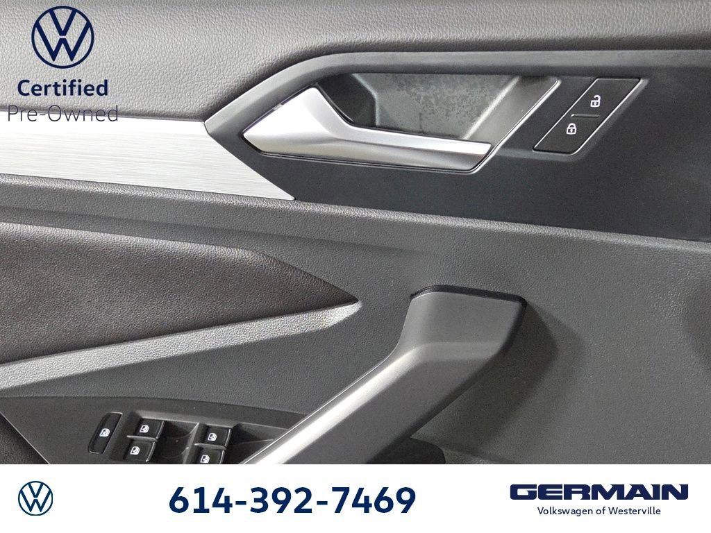 Used 2025 Volkswagen Jetta Sport image 26