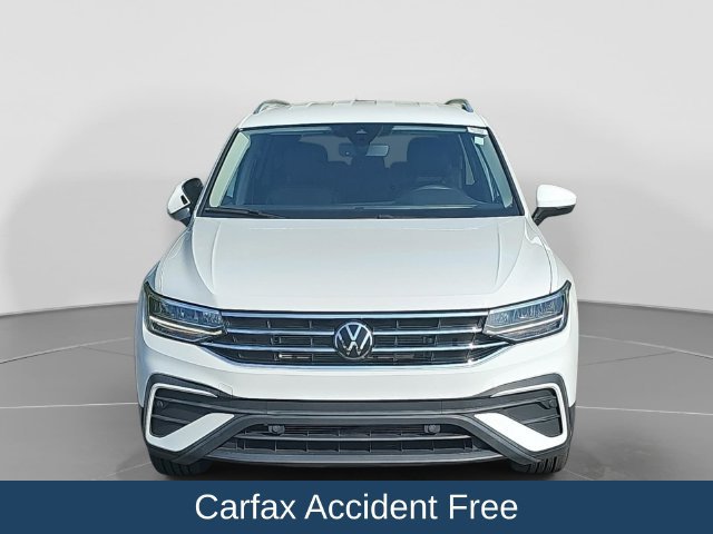 Used 2024 Volkswagen Tiguan SE FWD image 3