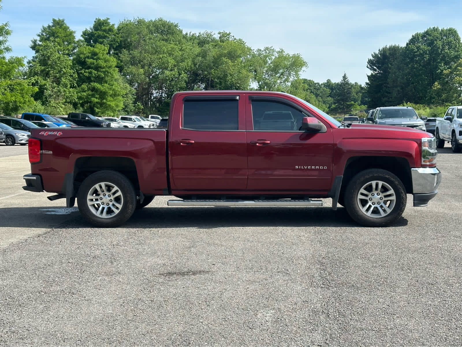 Used 2017 Chevrolet Silverado 1500 LT w/ All Star Edition AWD/4WD image 8